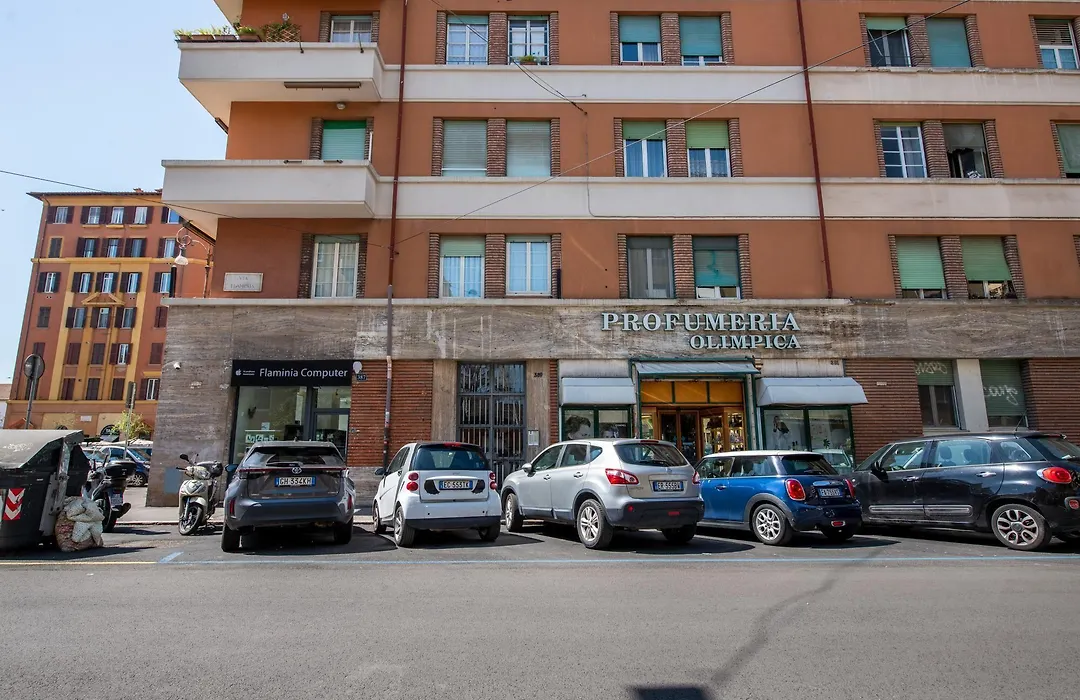 Piazza Carracci-1
